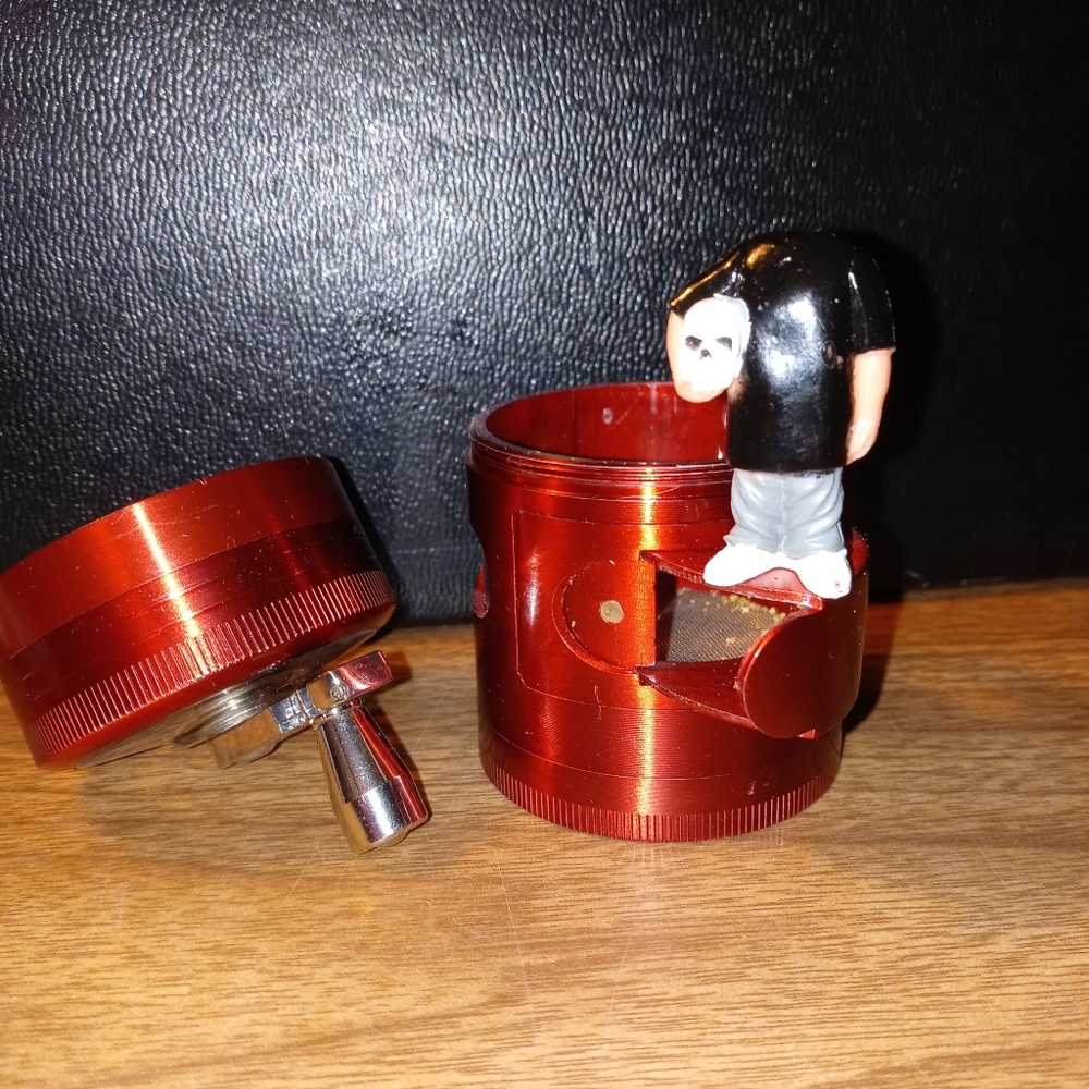 3 €hamber Tobaçço Grinder
